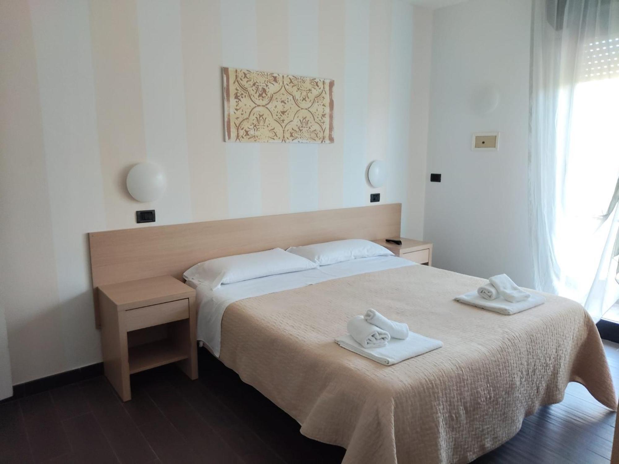 Hotel Garisenda B&B - In Centro A Riccione - Eksteriør bilde