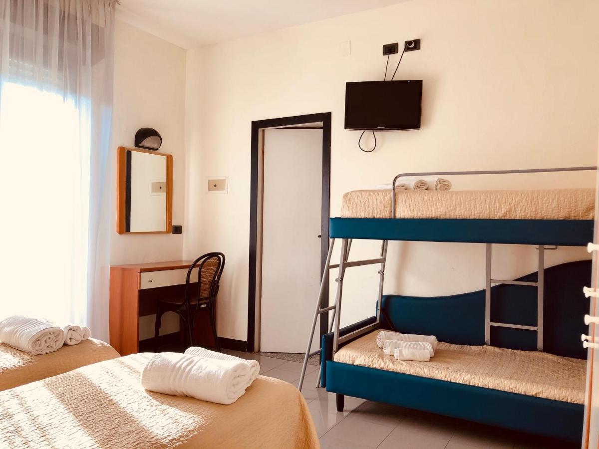 Hotel Garisenda B&B - In Centro A Riccione - Eksteriør bilde